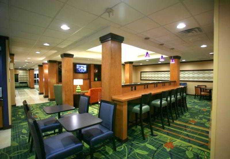 Fairfield Inn And Suites By Marriott Lakeland Плант-Сити Ресторан фото