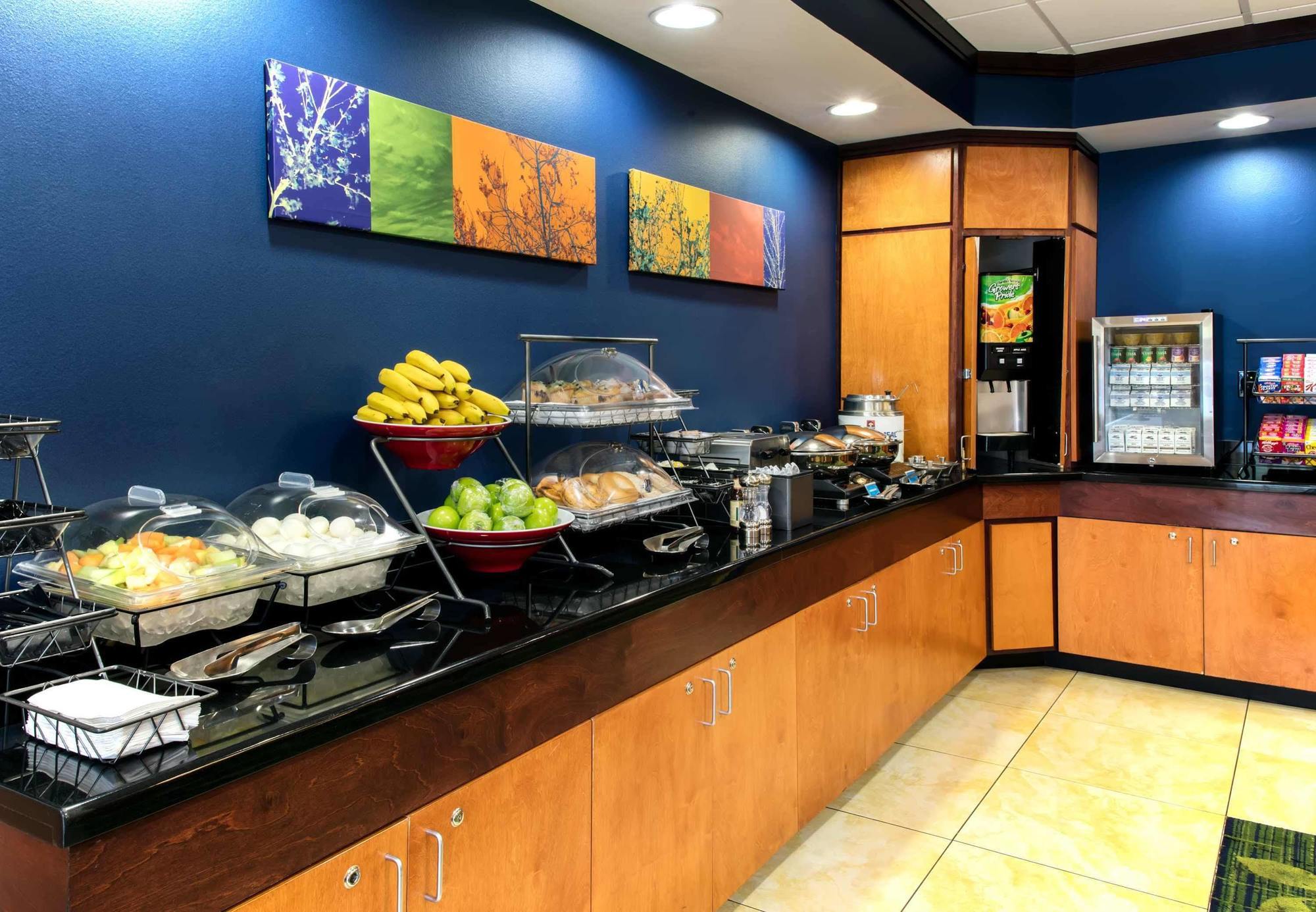 Fairfield Inn And Suites By Marriott Lakeland Плант-Сити Экстерьер фото