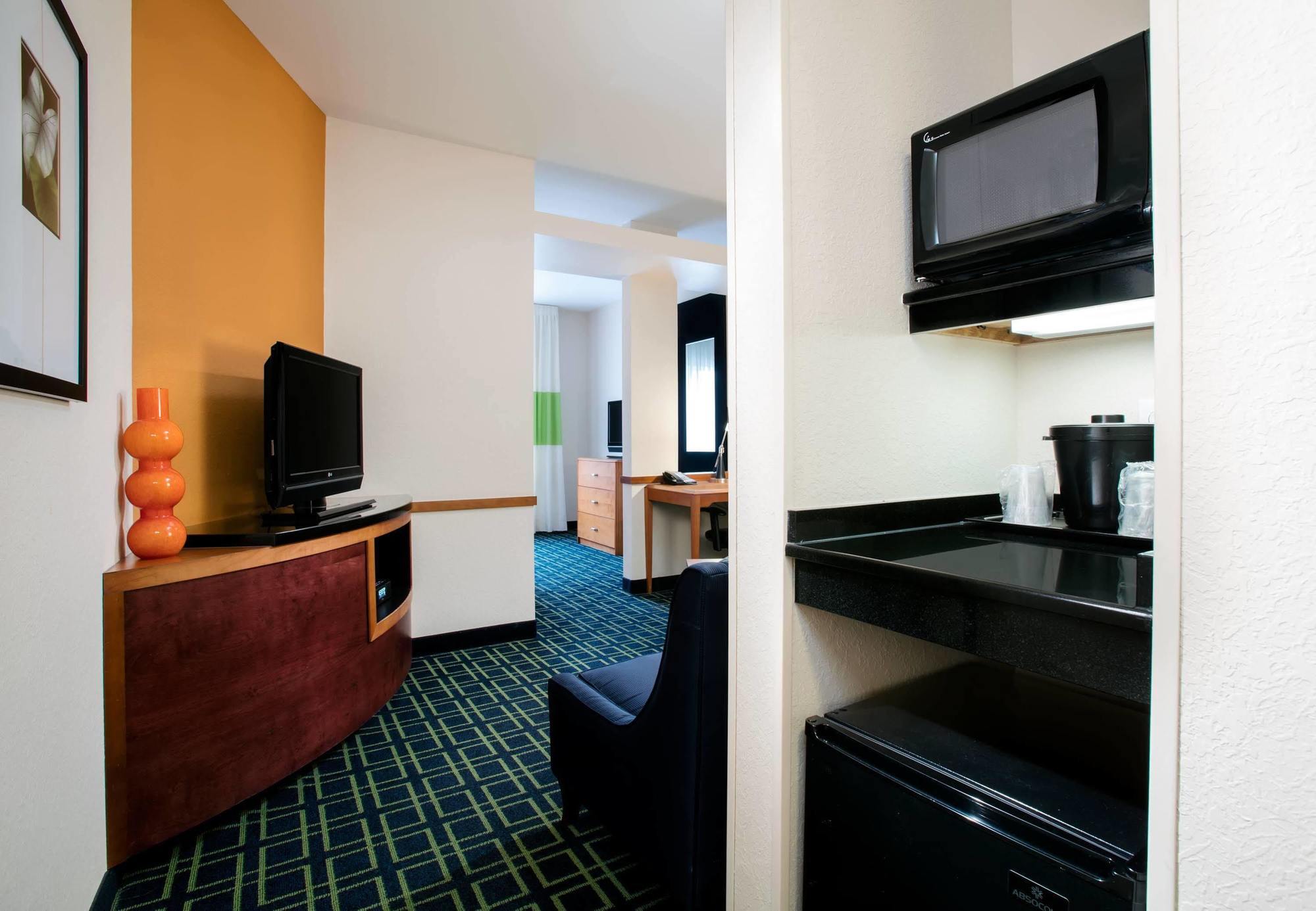 Fairfield Inn And Suites By Marriott Lakeland Плант-Сити Экстерьер фото